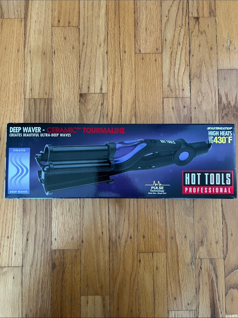 NEW IN BOX! Hot tools deep waver iron